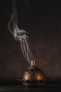 عود معطر ملكي 25 غرام